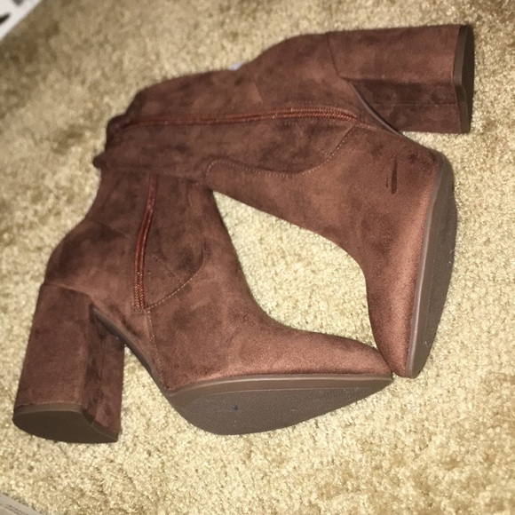 Ankle boots - Picture 3 of 5